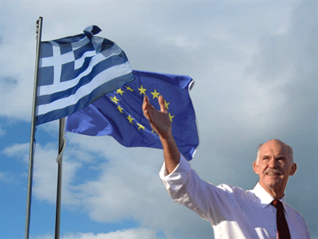 Řecký premiér Jorgos Papandreu prohlásil, že žádné předčasné volby v Řecku nebudou a že nikdo nemůže jeho zemi nutit k návratu k původní nedisciplinované měně drachmě.