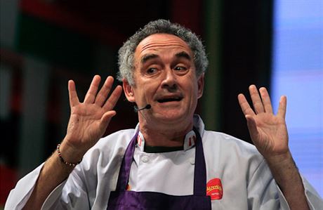 Vdí osobnost mezi svtovými éfkuchai, Ferran Adria, pi pednáce v peruánské Lim, kde slavní chefs zveejnili svou deklaraci o budoucnosti gastronomie.