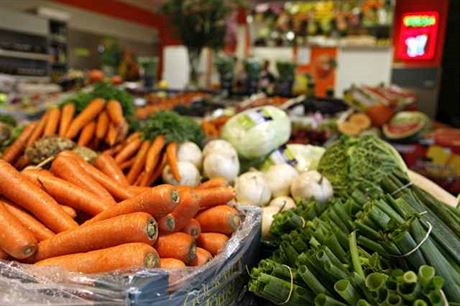 erstvá a zdravá zelenina se v pedstavách lidí stala symbolem biopotravin.