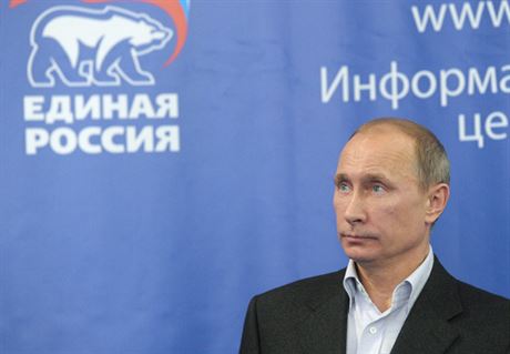 Zisk kolem 50 procent hlasů pro stranu Jednotné Rusko je dobrý výsledek, byť její šéf Vladimir Putin viditelně nejásá.