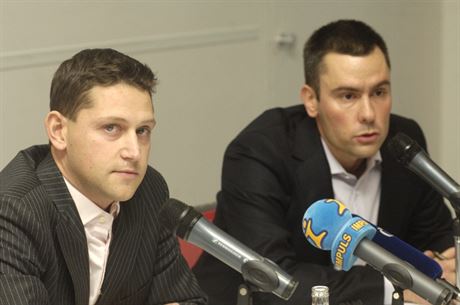 Zástupci Advokátní kanceláře Šachta & Partners Marek Stubley (vlevo) a David Michal (vpravo).