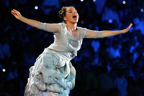 Björk, svého druhu velvyslankyn islandské hudební kultury. Dostalo se jí cti vystoupit napíklad bhem ceremoniálu olympijských her v Aténách v roce 2004.