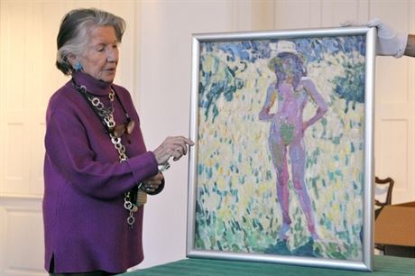 Meda Mládková at the unveiling of new paintings for the Kampa collection