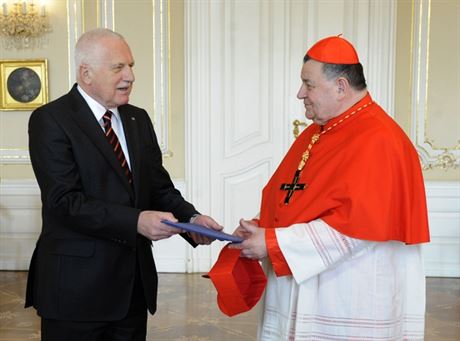 President Václav Klaus greets new Cardinal Dominik Duka