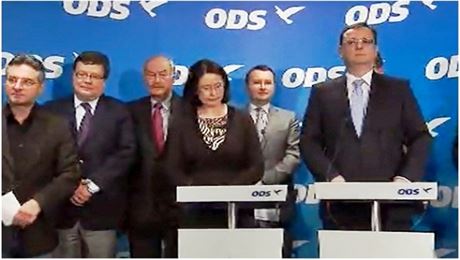 PM Petr Neas (right) at a press conference of the ODS leadership on Monday announcing his decision