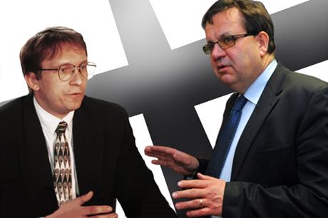 Bývalého šéfa Fondu národního majetku Romana Češky (vlevo) se dotkl postoj k církevním restitucím, který za opoziční ČSSD formuloval ekonomický expert strany Jan Mládek.