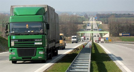 Čínská firma Covec buduje v Polsku dva úseky dálnici A2.