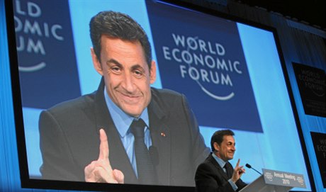 Podle francouzského prezidenta Nicolase Sarkozyho je teba regulací zabránit výkyvm v cenách komodit, mezi n patí i potraviny.