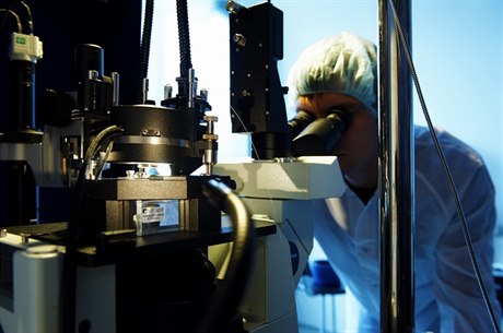 Neosiří laboratoře? Skeptici se ptají, zda má Brno stovky vědců, kteří hi-tech laboratoře využijí.