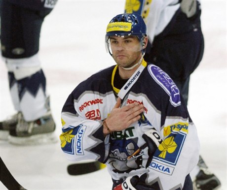 Jaromír Jágr playing for HC Kladno in the 200405 season during the NHL lockout