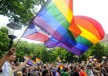 Czech gays and lesbians still face an uphill battle for acceptance, especially in smaller towns, a CVVM poll revealed