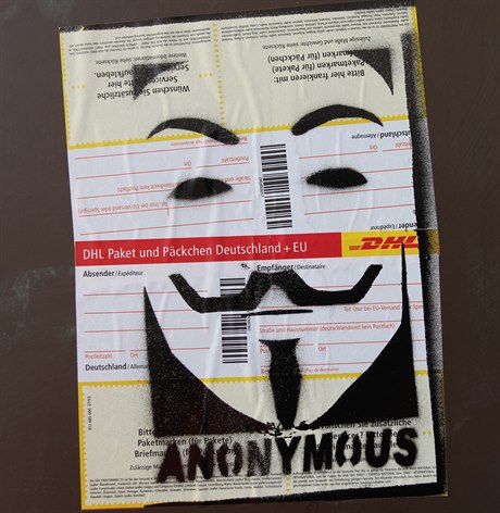 Pívrenci skupiny Anonymous pouili masku anglického spiklence, který il na pelomu 16. a 17. století, v Nmecku.