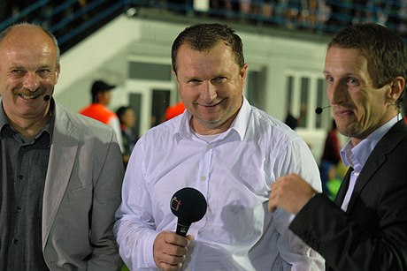 Pavel Vrna (center) being interviewed after another success