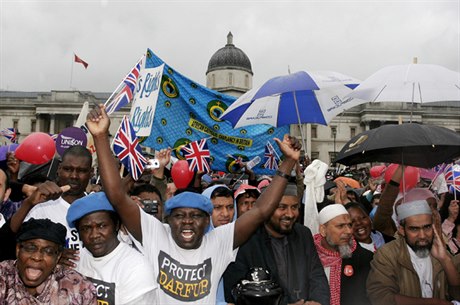 V roce 2001 bylo 40 procent obyvatel Londýna jiného než britského původu.
