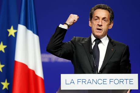 Francouzský prezident Nicolas Sarkozy napíklad slíbil, e v pípad znovuzvolení jeho vláda sníí o polovinu poet imigrant picházejících kadoron do Francie, zavede na biometrických údajích zdravotní kartu pojitnce i zvýí trestní postih za reci