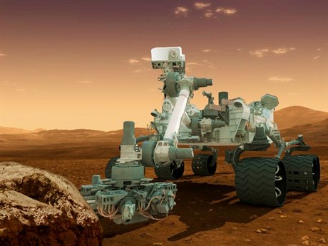 Vozítko Curiosity pohání radioizotopový termoelektrický generátor vyuívající rozpadu plutonia 238, má za úkol zjiovat, zda na Marsu nebyly v minulosti podmínky vhodné pro ivot.