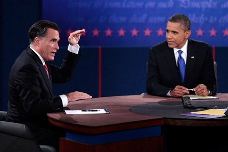 Souasný americký prezident Obama se utkal potetí v televizní diskusi se svým republikánským protivníkem Romneym 23. íjna na Florid.