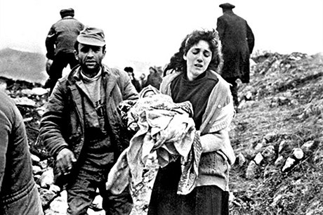 Masakr ve městě Chodžaly se odehrál 25. až 26. února 1992 během ázerbájdžánsko-arménské války o Náhorní Karabach. Uvádí se, že jej provedly arménské ozbrojené jednotky společně s ruskými a zahynulo při něm 613 Ázerů včetně žen a dětí.