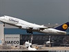Lufthansa plánuje v dubnu vypravit komerní letoun, který poletí z poloviny na palmový olej.