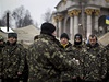 Jednotky ukrajinských dobrovolnických milicí na Majdanu.