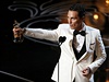 Matthew McConaughey pebírá Oscara v kategorii nejlepí herec za roli ve filmu Klub poslední nadje  
