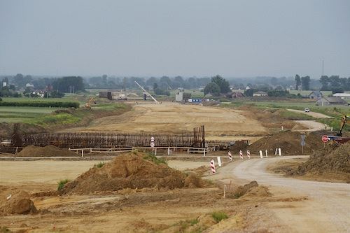 Polskou dálnici A2 Číňané stavět nebudou. Po firmě Covec zbylo jen staveniště.