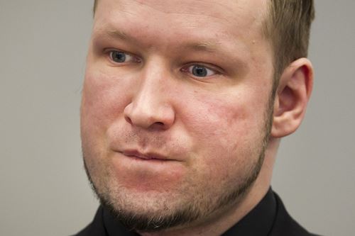 Anders Breivik 22. července 2011 usmrtil 77 Norů. Proč se také netvrdí, že muslimští pachatelé čtyř teroristických útoků 7. července 2005 v Londýně, byli šílenci?