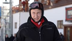 Na osobní obhlídce. Prezident Vladimir Putin sám otestoval olympijské sjezdovky. 