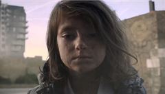 Nadace spotem upozorňuje na dětské utrpení během války