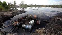 The eco-tender would contact a single company to clean up all toxic Czech sites