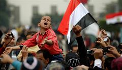 Frustraci mladých lidí demonstrujících v káhirských ulicích způsobila kombinace islámských tradic a omezených zdrojů egyptské ekonomiky.