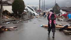 Po zemětřesení v Japonsku a následné vlně tsunami bylo cítit napětí na finančních trzích.