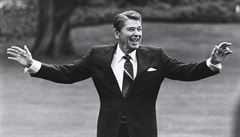 Ronald Reagan snižoval daně, protože věděl, že lidé díky tomu mohou vydělané peníze víc utrácet, investovat i šetřit.