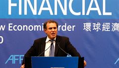 Podle ekonoma Nouriela Roubiniho je sice možné restrukturalizovat dluh, ale k obnově konkurenceschopnosti a hospodářského růstu eurozóny to stačit nebude.