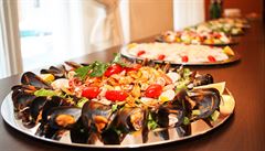 V Mirellii hrají prim čerstvé ryby a mořské plody a dostanete tu i škálu typických jižních specialit včetně domácích těstovin.