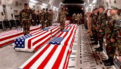 Ve válce v Iráku padlo 4474 a v Afghánistánu (dosud) 1829 Američanů. Celkem tedy 6303, z toho 138 žen.