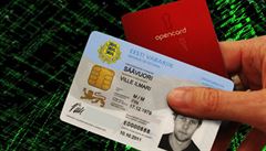 Jak je možné, že estonská ID karta slouží jako občanka, tramvajenka i doklad o zdravotním pojištění, zatímco v Česku byly takové problémy i se zavedením pouhé Opencard v MHD?
