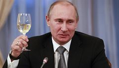 Vladimir Putin možná 25. října připíjel na slávu Ruska a zejména jeho hospodářství, které nutně potřebuje zásadní změny, jak mu potvrdili experti z Valdajského klubu.
