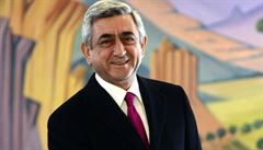 V prezidentských volbách v Arménii v pondělí 18. února byl již v prvním kole s bezpečnou převahou znovu zvolen Serž Sargsjan.