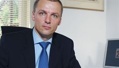 Radka Šnábla, který měl na ministerstvu financí na starost arbitráže, odvolal ministr v pátek 16. srpna.