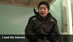 Záb�r z dokumentárního filmu Závisláci na netu. Na snímku je jeden z klient� ústavu, který lé�í dospívající �í�any závislé na internetu.