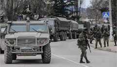 Rusko vysílá na Krym vojáky. Nasazení síly proti Ukrajině schválil i parlament