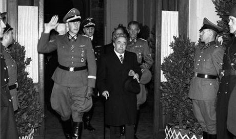 Emil Hcha s skm protektorem Reinhardem Heydrichem.