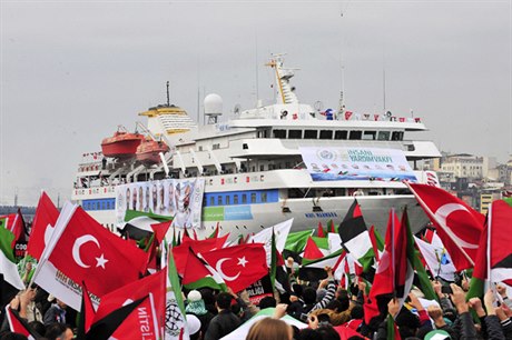 Odkodné nabízené Izraelci rodinám tureckých oban zabitých a zranných v roce 2010 pi výsadku izraelského komanda na lodi Mavi Marmara naruující blokádu Gazy by mlo pispt ke zlepení vztah obou zemí. Turecko vak ádá vyí ástku.