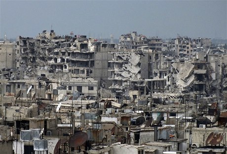 Válkou zniený Homs.