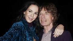 L'Wren Scott se svým partnerem Mick Jaggerem.