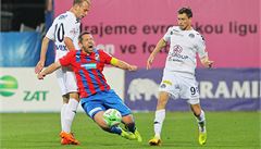 Padající Pavel Horváth.