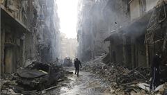 Ú�inek barelových bomb. Na opozicí ovládané �tvrti Aleppa jich re�im dennodenn� shodí desítky. A na desítky se po�ítá také po�et jejich ob�tí.