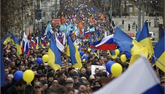 Masová demonstrace na protest proti zásahu ruské vlády na Ukrajin (Moskva, 15. bezna). 