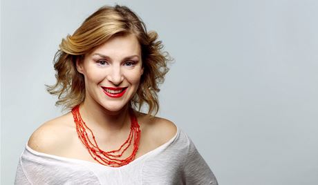 Lenka Krobotová, seriálová editelka hotelu tvrtá hvzda.